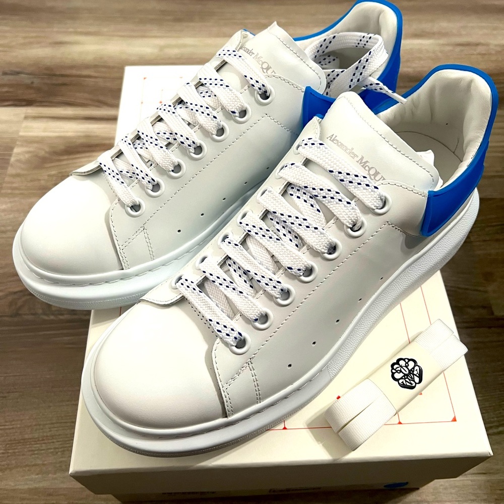 AlexanderMcQueen oversize sneakers size 42 1/2 (US 9 1/2)